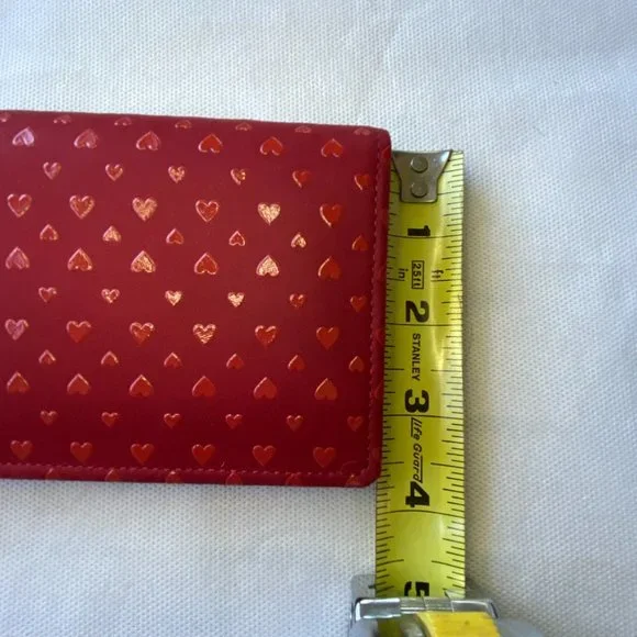 Inden Japanese Designer Handmade Lacquered Red Leather Heart Wallet - Picture 9 of 13